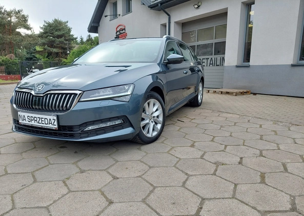 Skoda Superb cena 99900 przebieg: 159000, rok produkcji 2020 z Torzym małe 121
